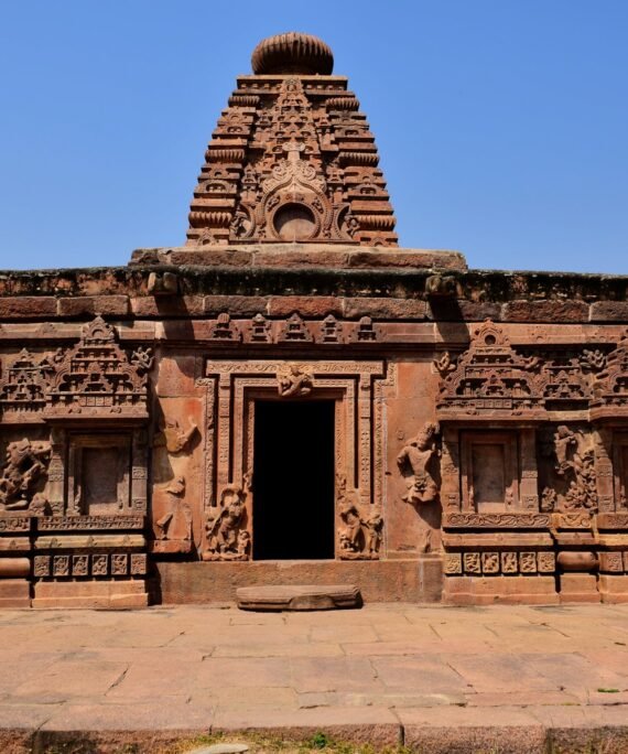 Hyderabad to jogulamba temple taxi